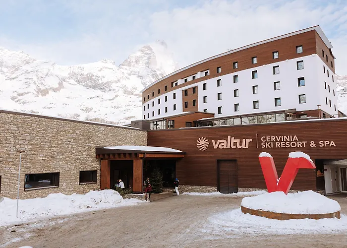 Valtur Cervinia Cristallo Ski Resort Breuil-Cervinia